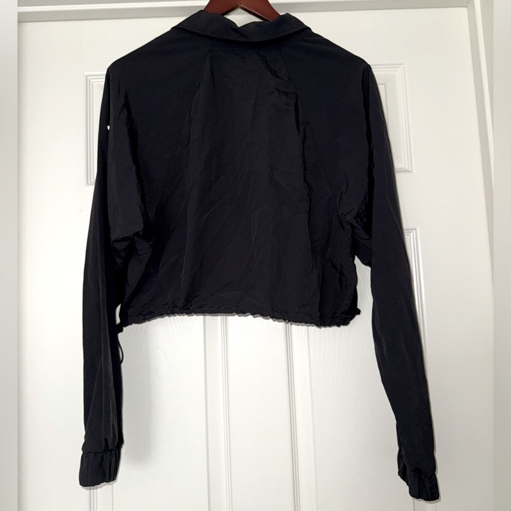 *SOLD*ALO Yoga 1/4 Zip Alumni Pullover in Black - Picture 10 of 14